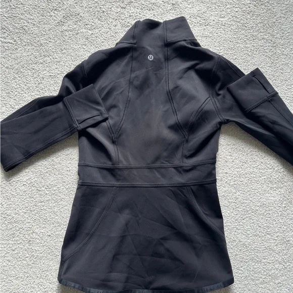 Lululemon In Profile Jacket - Picture 3 of 4